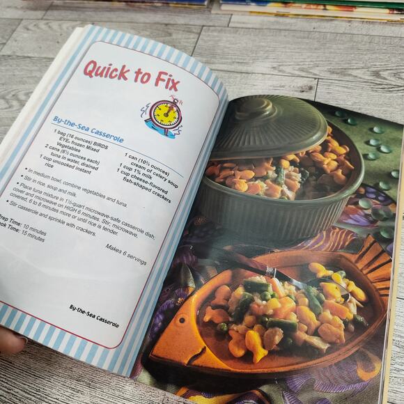 One-Dish‎ Meals Cookbook Booklet Famous Brand Name Recipes - Picture 6 of 9